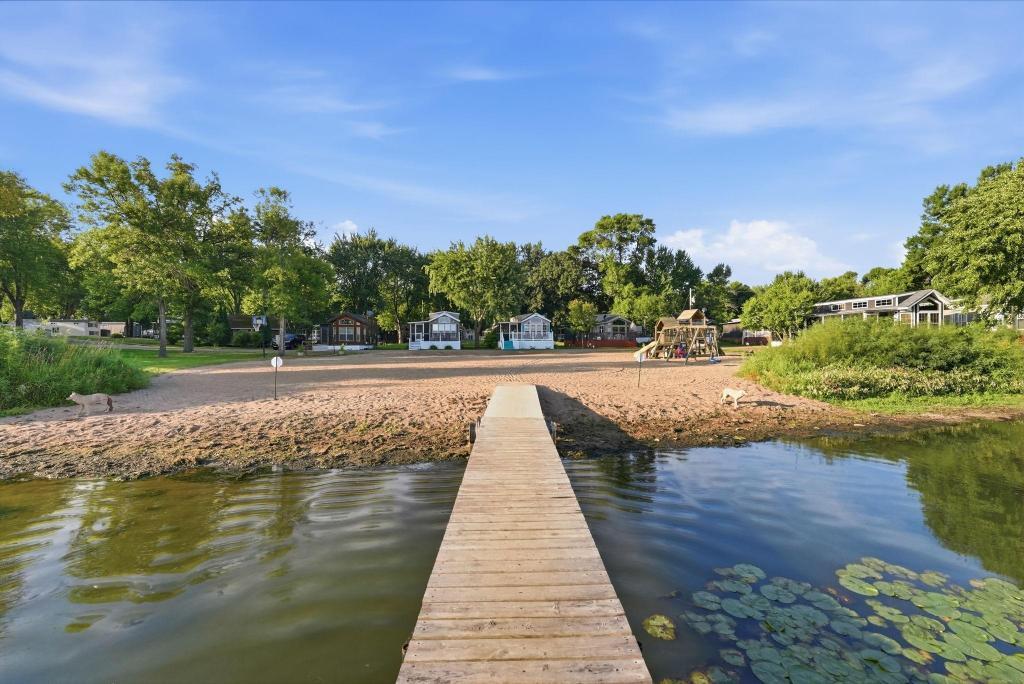 18096 Browns Lake Road