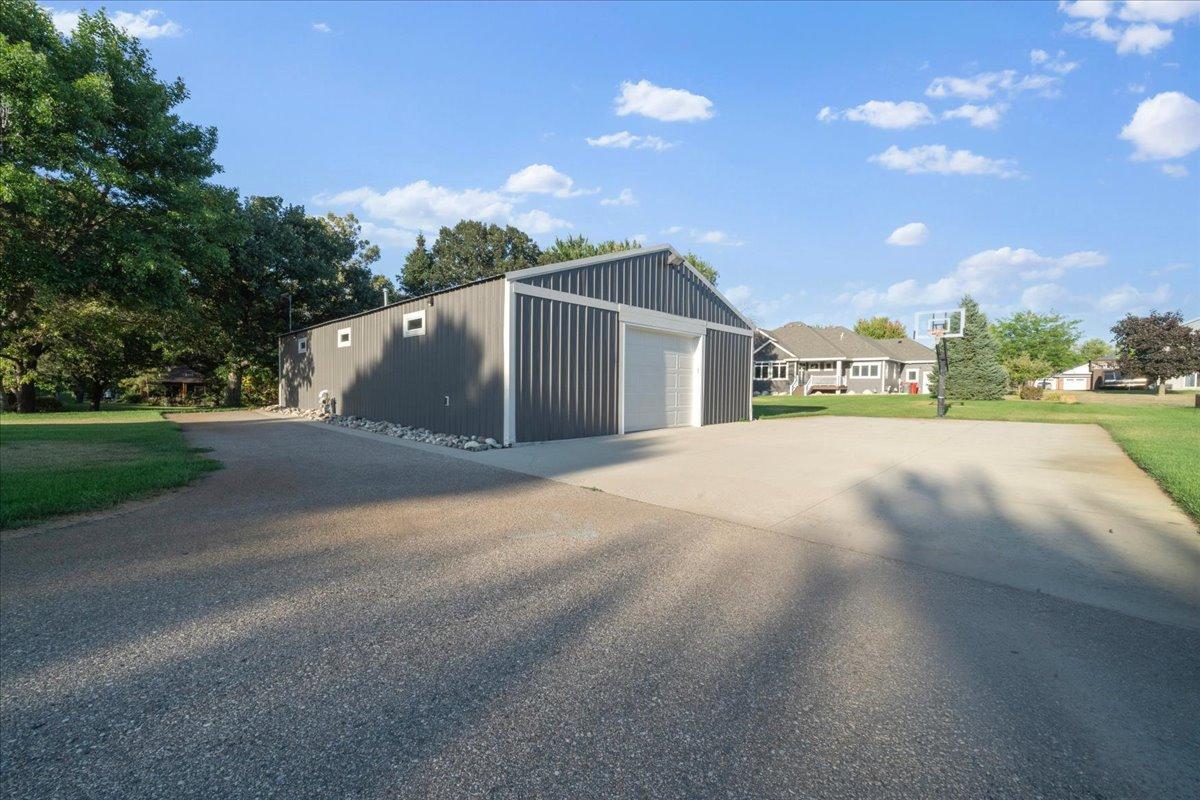 1871 Autumn Drive NW