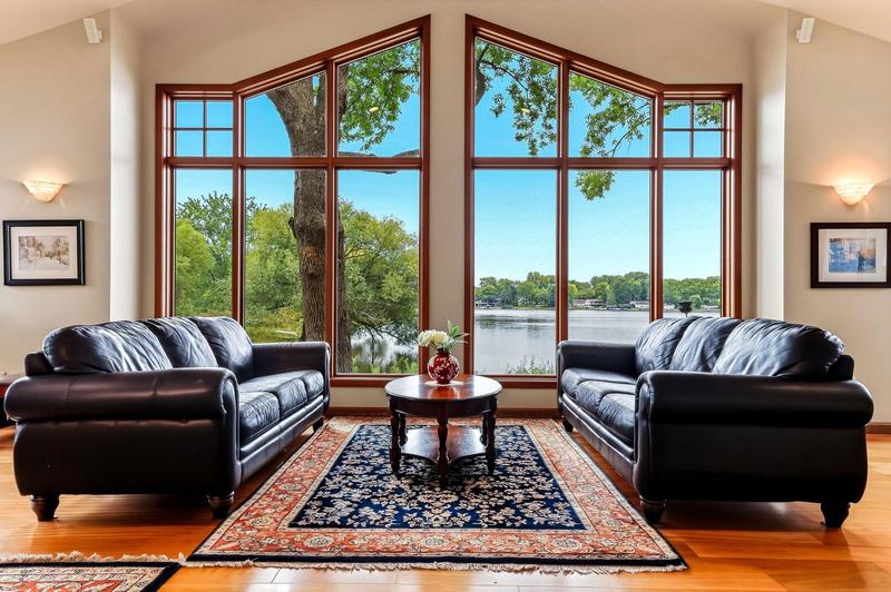 2162 Lakebrook Drive
