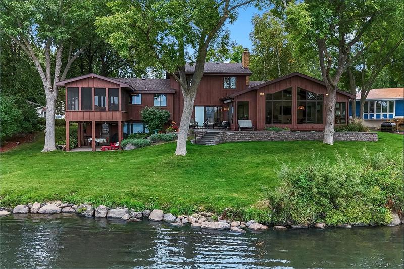 2162 Lakebrook Drive