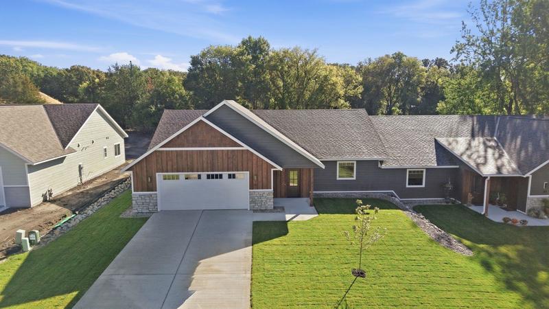 115 NW Pine