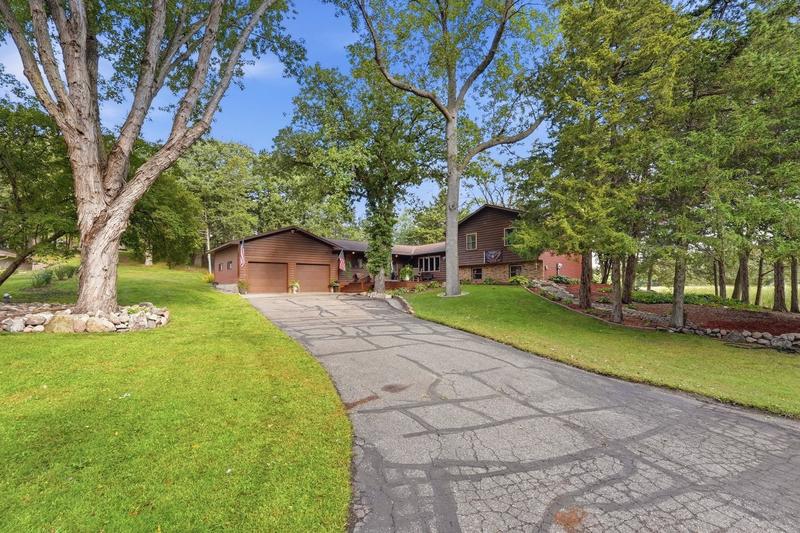 7452 158th Avenue NE, Spicer, MN