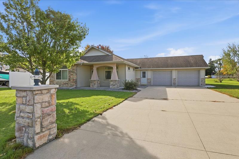 521 1st Street SE, Richmond, MN
